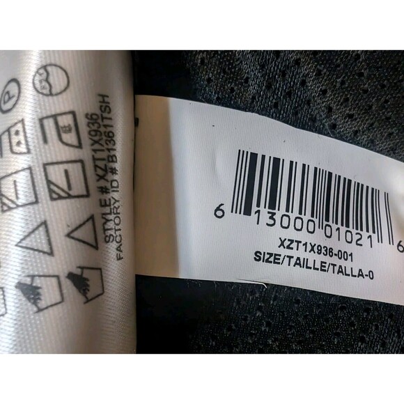 BCBGeneration Crop Tank Black Top Faux Leather Back Zip Size 0 NWT Fast Shipping - Picture 14 of 16